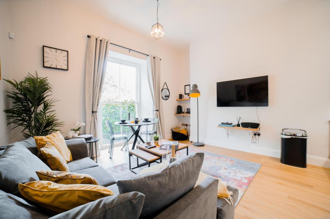 York Place One Harrogate Extérieur photo
